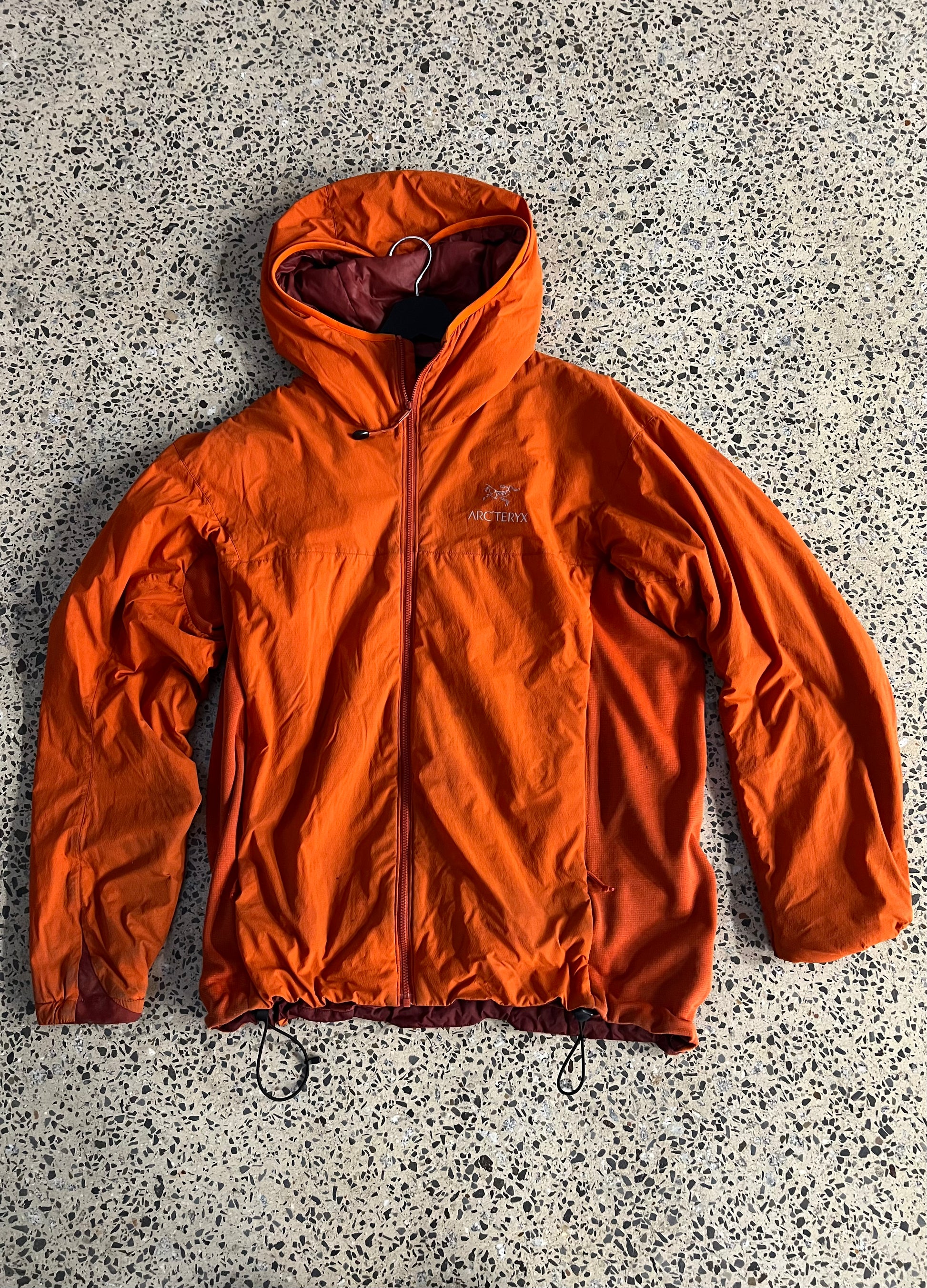 Arc’teryx Atom LT Hoody – Burnt Orange Lightweight Insulated Jacket (L)