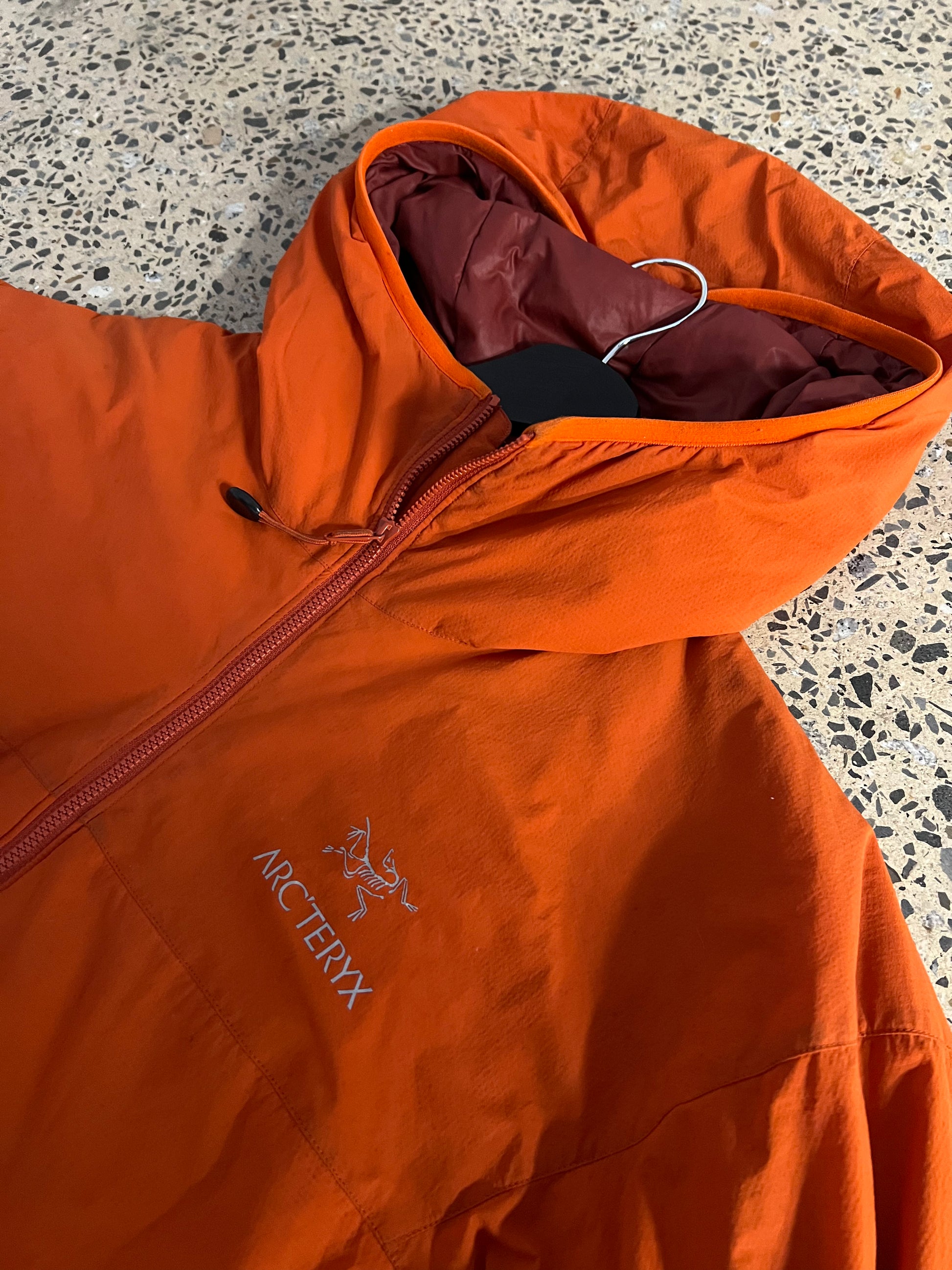 Arc’teryx Atom LT Hoody – Burnt Orange Lightweight Insulated Jacket (L)