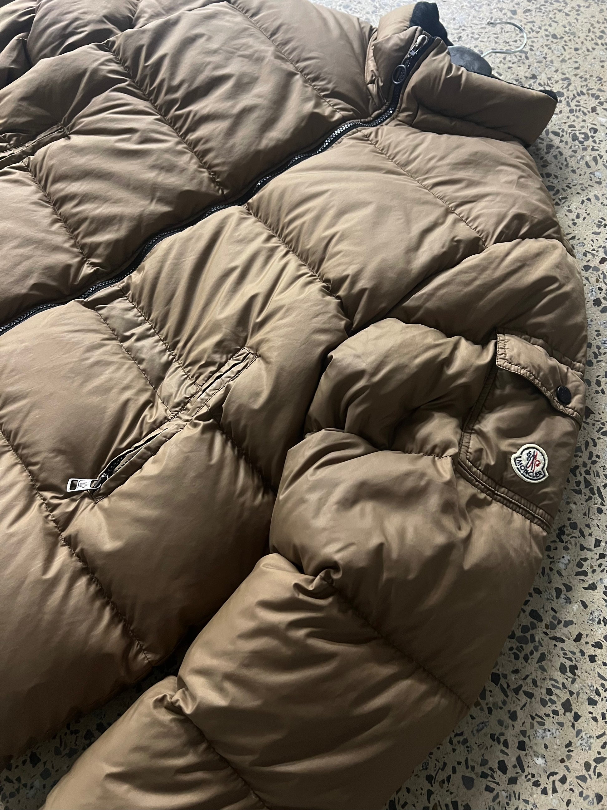 Moncler Brown Down Puffer Jacket (L-XL)