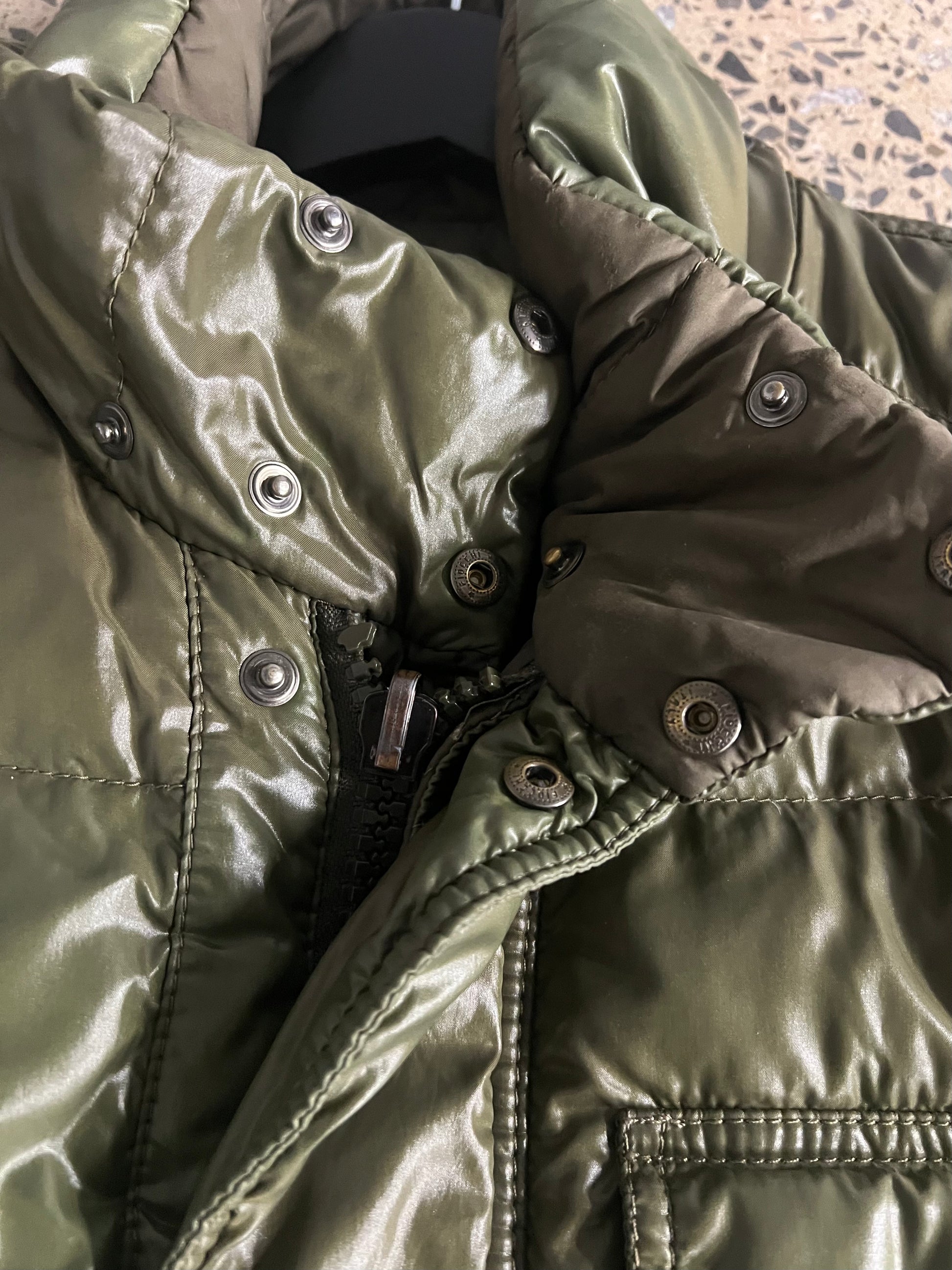 Moncler Olive Green Glossy Down Puffer Jacket (L)