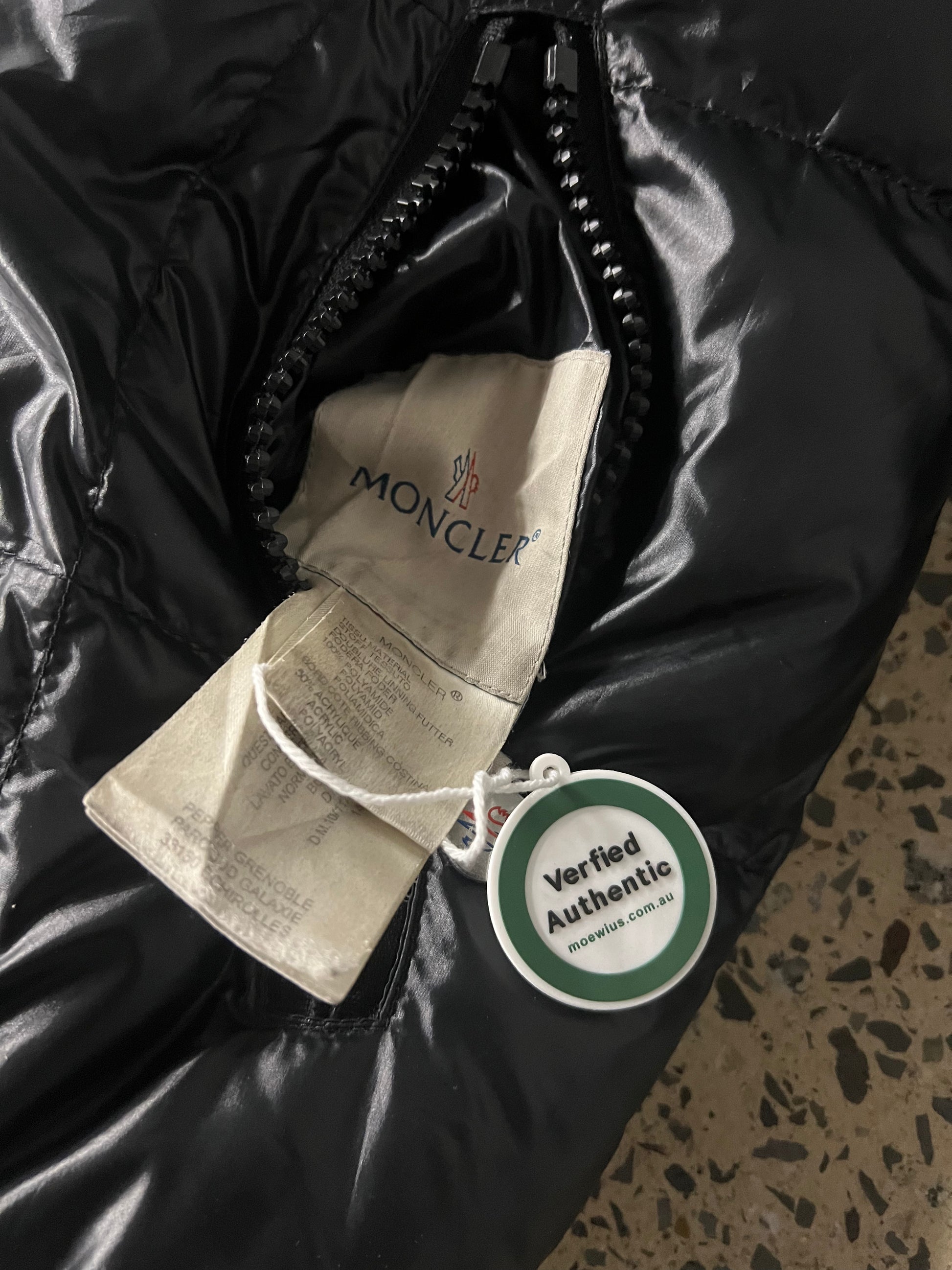 Moncler Black / Olive Green Glossy Reversible Down Jacket (M)