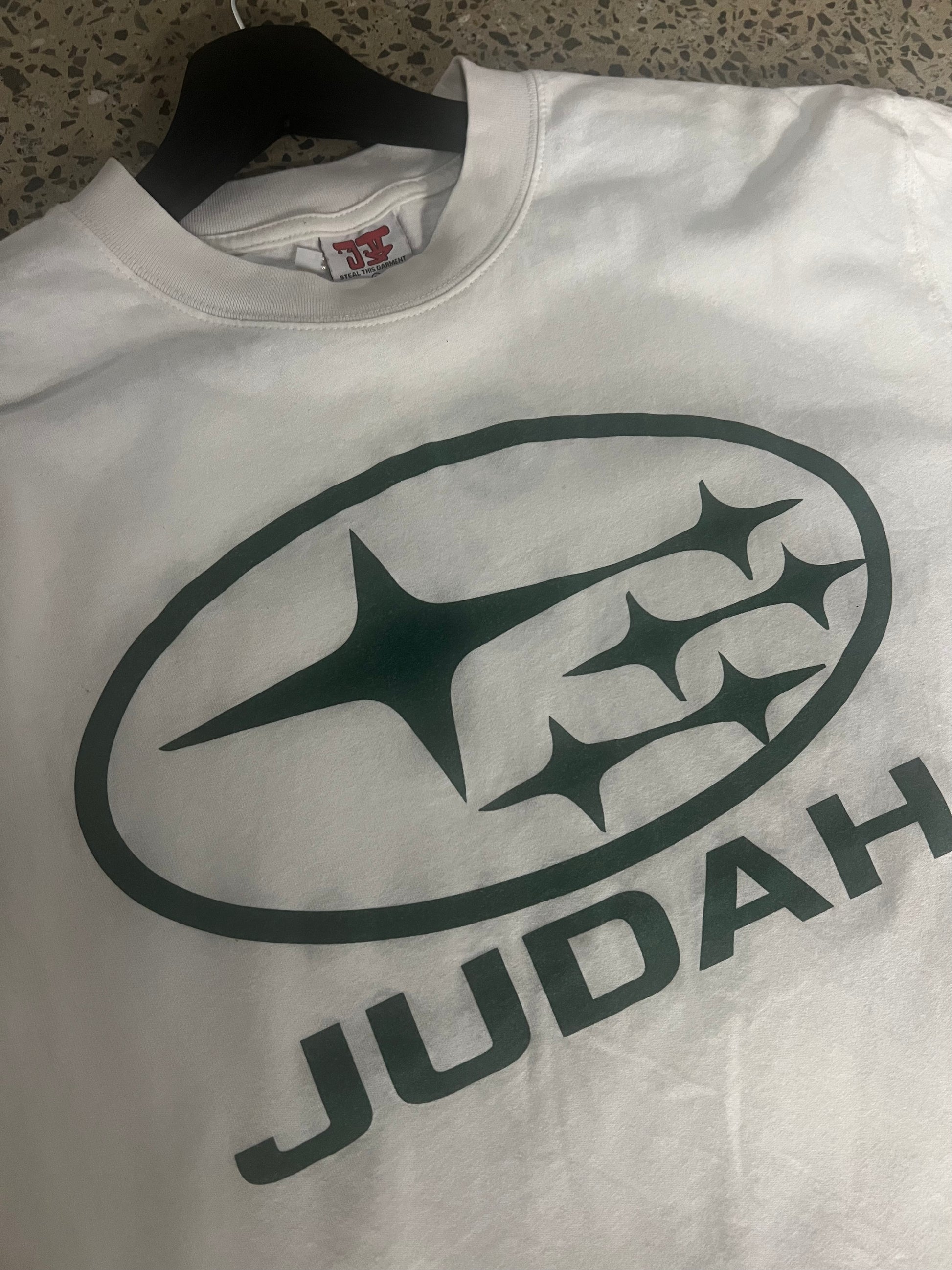 Judah White Graphic Logo T-Shirt (L)