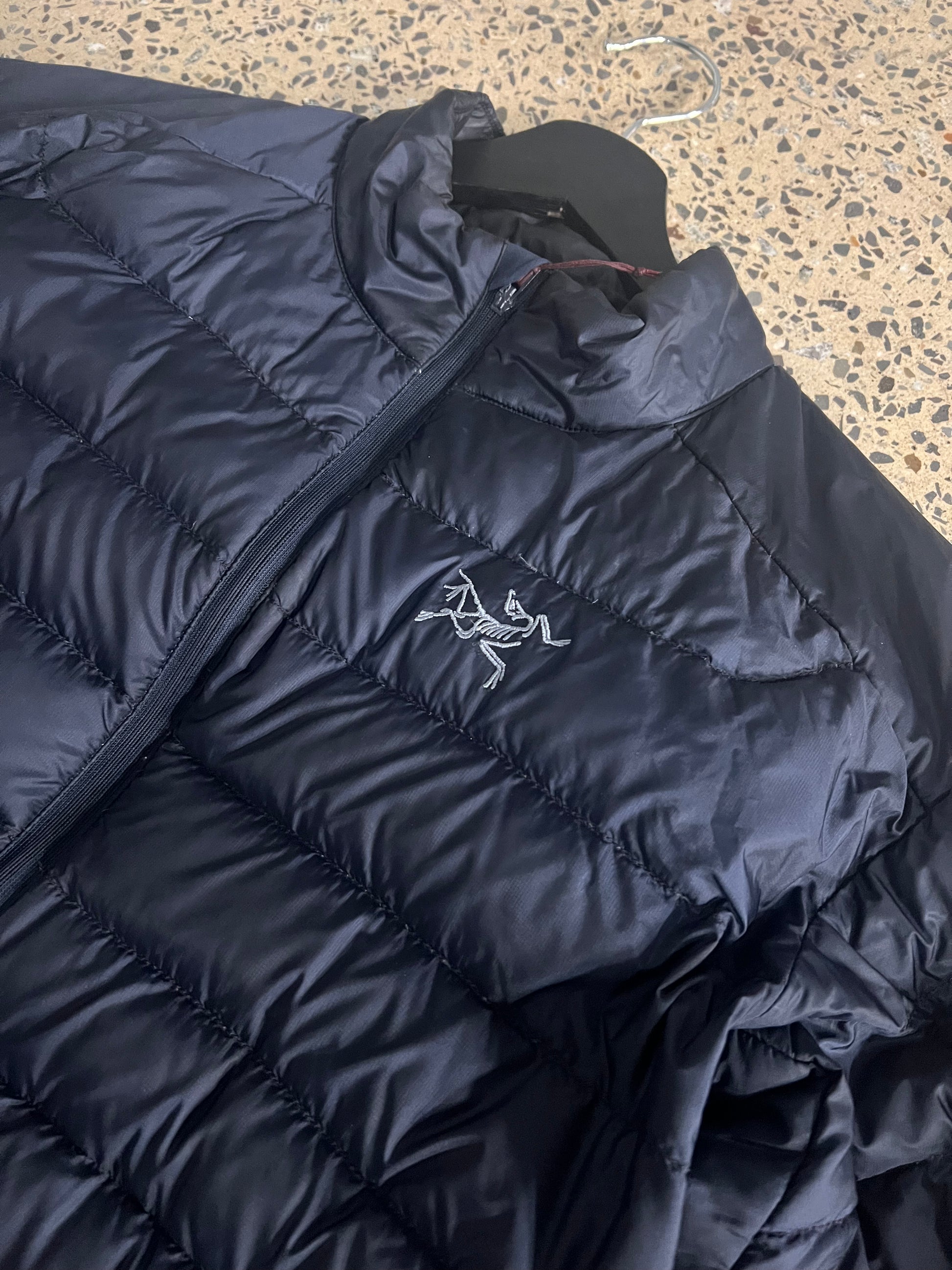 Navy Arc’teryx Cerium LT Down Jacket (M)